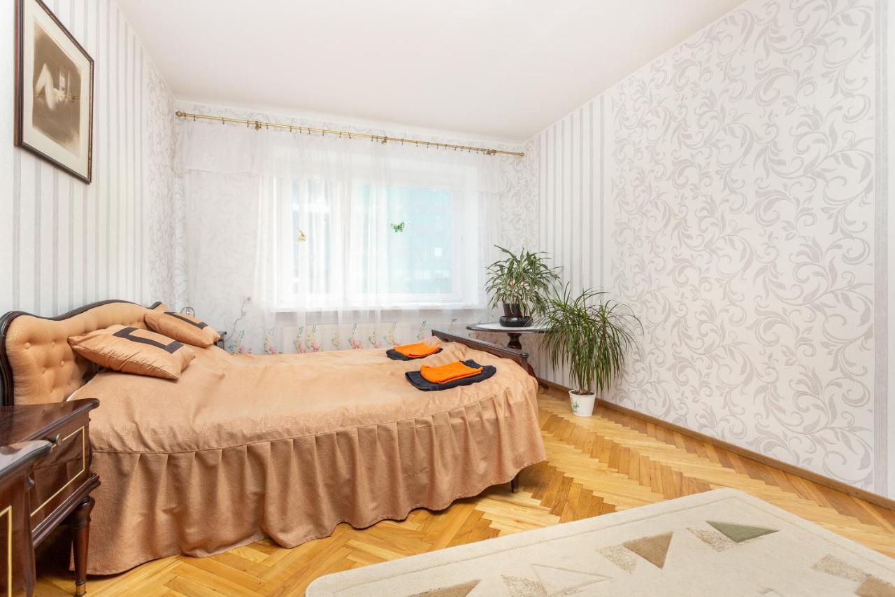 3 Room Central Apartmend 90M2 Parking For One Car Fifth Floor And The Building Does Not Have An Elevator Tallinn Exterior photo